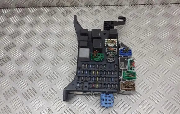 Ford Mondeo Mk III Fuse box set 1S7T-14A073-AE