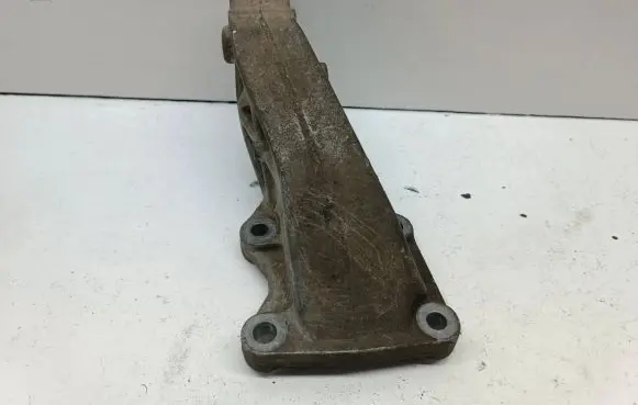 Mercedes-Benz A W168 Engine mounting bracket A1662230304