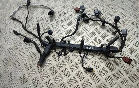 Volkswagen Golf VII Engine installation wiring loom