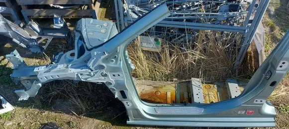 Front quarter panel