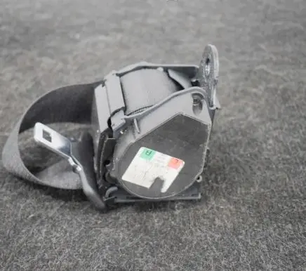 BMW 4 F32 F33 Rear seatbelt 619185100D