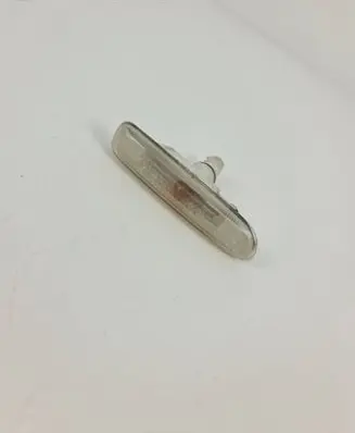 BMW 3 E46 Front fender indicator light 2228591