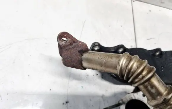 Chevrolet Captiva EGR valve line/pipe/hose