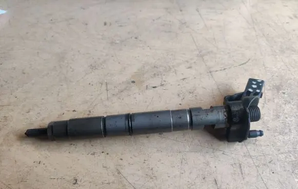 Audi A6 S6 C6 4F Fuel injector 059130277AB 0445115037
