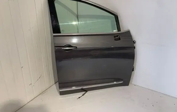 Chrysler Pacifica Front door 68186766AL