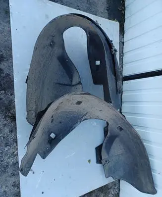 Chrysler 300 - 300C Front wheel arch liner splash guards