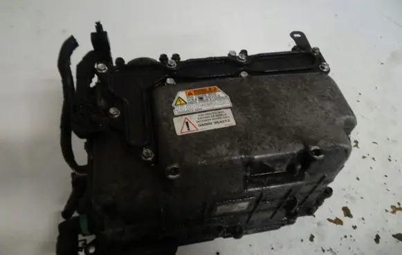 Toyota Prius (XW20) Voltage converter inverter G920047120