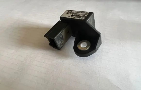 Peugeot 406 Airbag deployment crash/impact sensor 9636982680 550903000 C2015600464