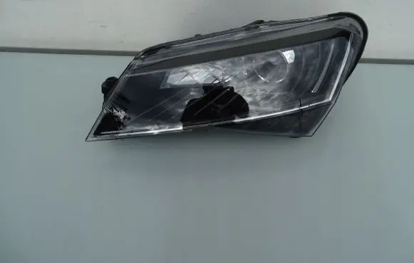 Skoda Superb B8 (3V) Headlight/headlamp 3V1941015B
