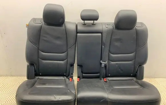 Mazda CX-9 Second row seats 