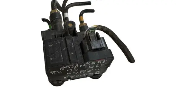 Jaguar I-Pace Air suspension valve block JPLA5B710AB