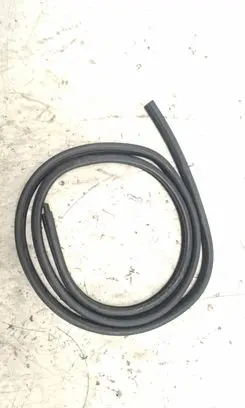 BMW 5 E60 E61 Rear door rubber seal (on body) 703377610 51727122434 7122434