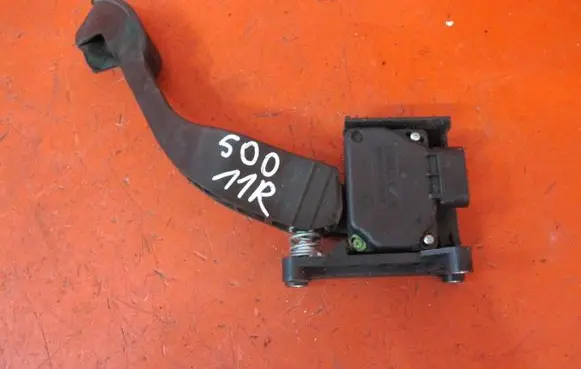 Fiat 500 Accelerator throttle pedal C497