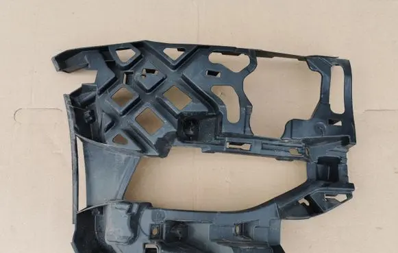 Volkswagen Golf VII Front bumper mounting bracket 5G0807724F