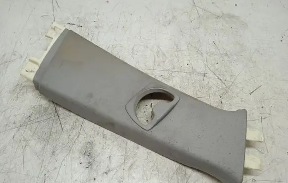 BMW 3 E90 E91 (B) pillar trim (top) 51437058336