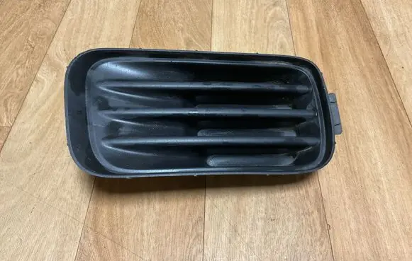 Honda Accord Front bumper lower grill 71102