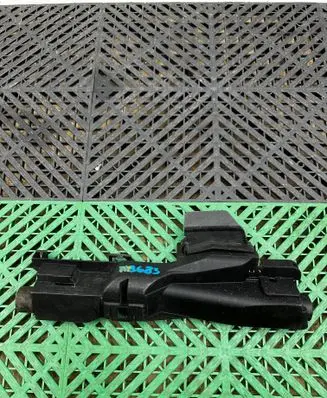 BMW X3 E83 Radiator mount bracket 7530252 PA66GF30