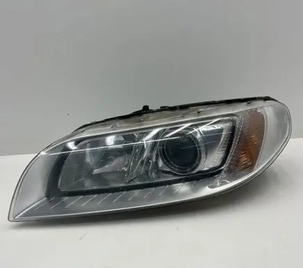 Volvo V70 Headlight/headlamp 31420013 6336500001