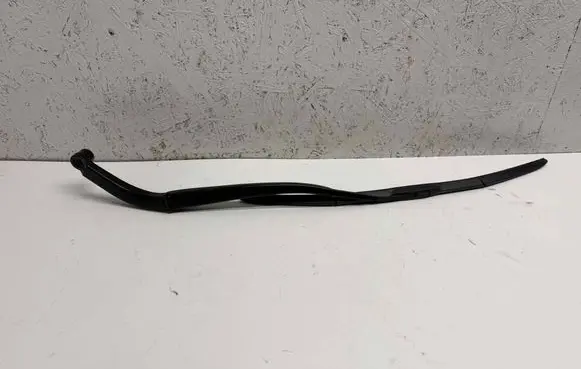 Toyota RAV 4 (XA50) Front wiper blade arm