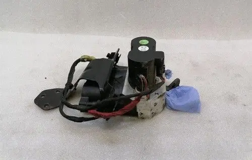 Mercedes-Benz S W221 Hydraulic servotronic pressure valve A2213201058