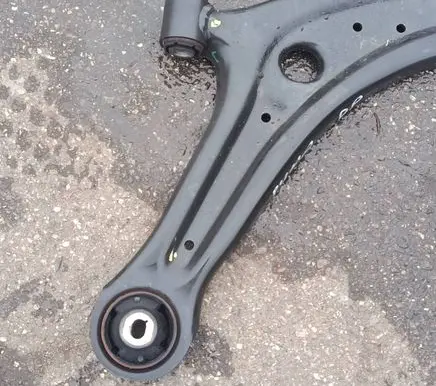 Ford Puma Front lower control arm/wishbone 