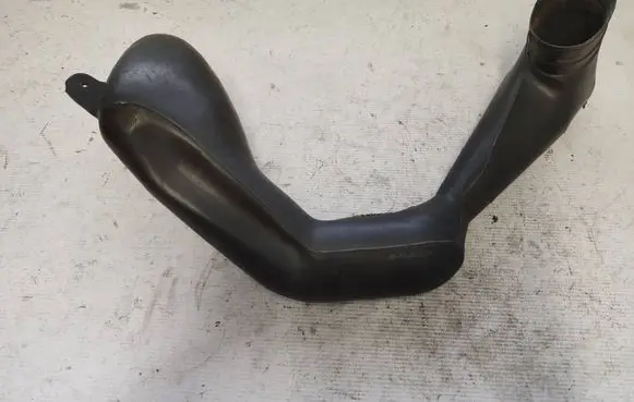 Intake resonator