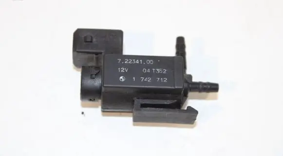 BMW 3 E46 Vacuum valve 1742712