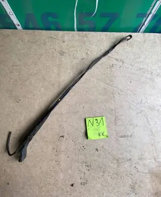 Mercedes-Benz Vito Viano W638 Front wiper blade arm A6388202544
