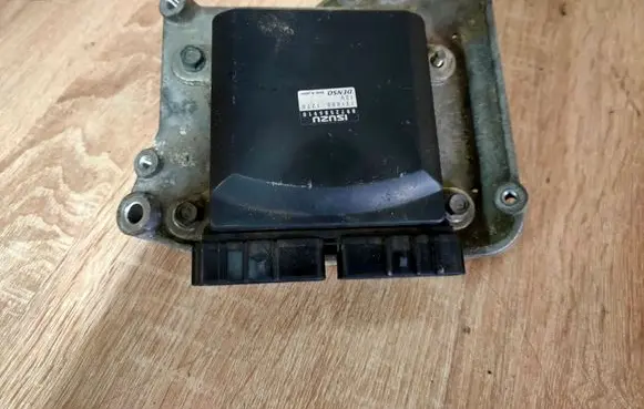 Opel Signum Engine control unit/module 1310001270