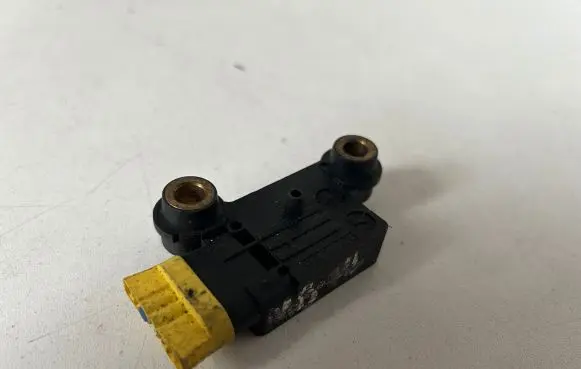 Mercedes-Benz ML W163 Airbag deployment crash/impact sensor A1638200226 000304112513785