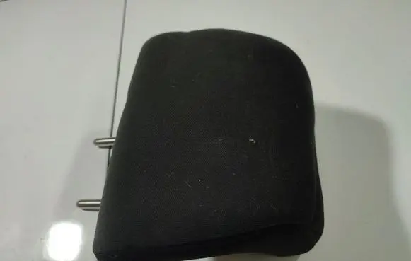 Peugeot 207 Front seat headrest 