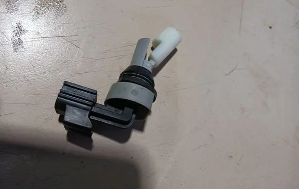 Volvo V60 Windshield washer fluid level sensor 