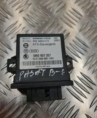 Volkswagen PASSAT B6 Light module LCM 5M0907357 5WK49172