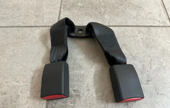 Ford Ranger Rear seatbelt buckle AB3926611C72ABW