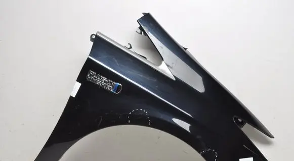 Toyota Prius (XW30) Fender 