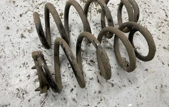 BMW 1 F40 Rear coil spring