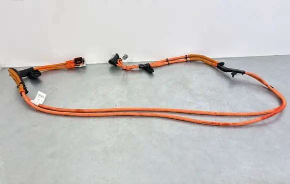Volkswagen PASSAT B9 Positive cable (battery) 3J0971531B