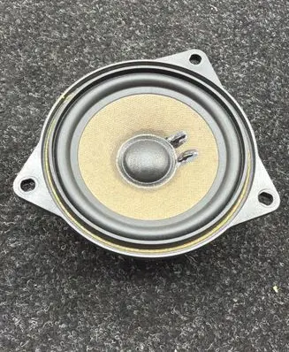 BMW 5 G30 G31 G38 Subwoofer speaker 192529 9395859 90010005308