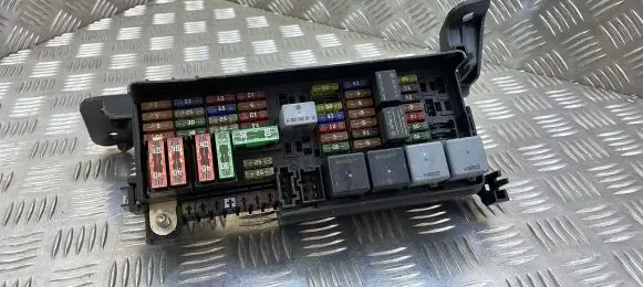 Mercedes-Benz ML W164 Fuse module A1645451740