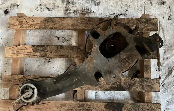 Volvo XC60 Rear wheel hub spindle/knuckle 7G915A968