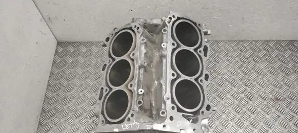 Lexus RX 450H Engine block A6193071204 K720221