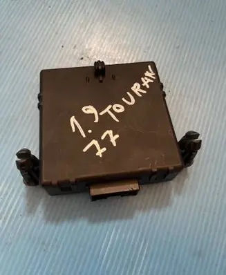 Volkswagen Touran I Gateway control module 1K0907530F 1K0907951