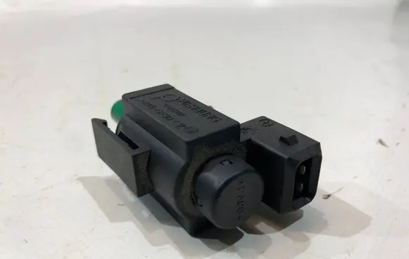 BMW 7 E65 E66 Turbo solenoid valve 7516375