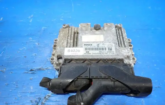 Hyundai i30 Engine control unit/module 0281019551 39111-2A943 1039S59674