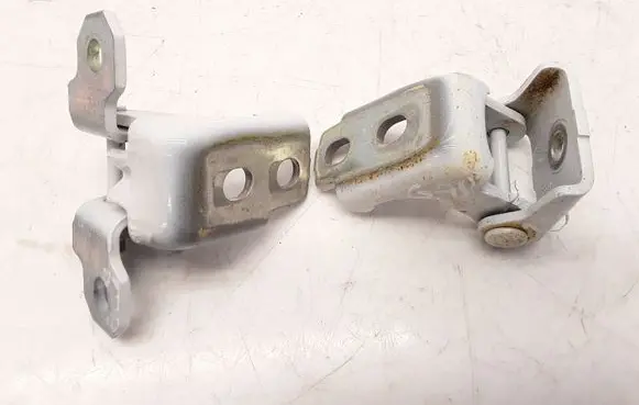 Renault Clio IV Rear door hinge set 804200003R 804010016R DV369