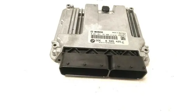 BMW 5 F10 F11 Engine control unit/module 8585425
