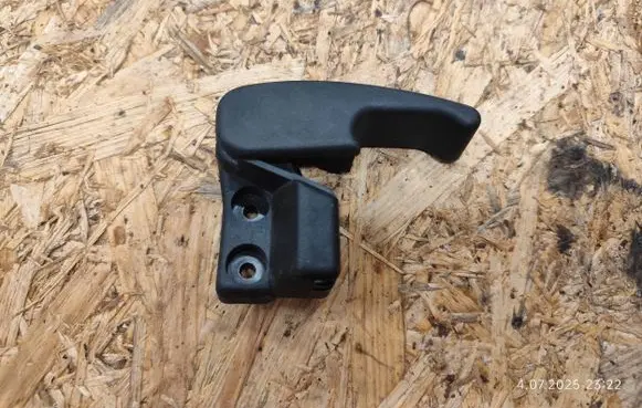 Audi TT Mk1 Engine bonnet (hood) release handle 1H2823533