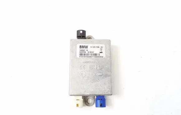 BMW 6 E63 E64 Aerial antenna amplifier 9123739