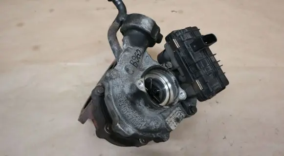 BMW 4 F32 F33 Turbo 11658508091