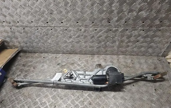 Front wiper linkage and motor
